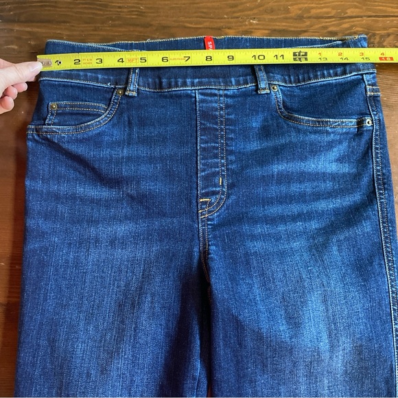 SPANX Women’s Cotton Denim Flare Jeans Pull-On Size MEDIUM 33”L - Picture 8 of 11